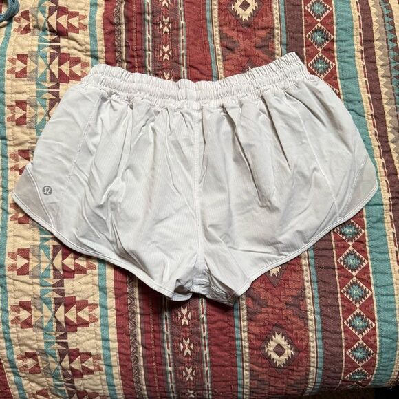 Lululemon Athletica White running shorts size 8 - Picture 4 of 5